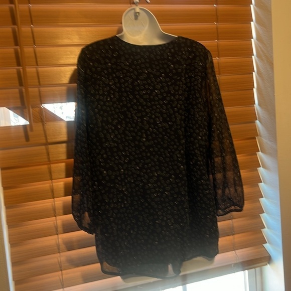 West Kei button down blouse​​​ - Picture 4 of 5